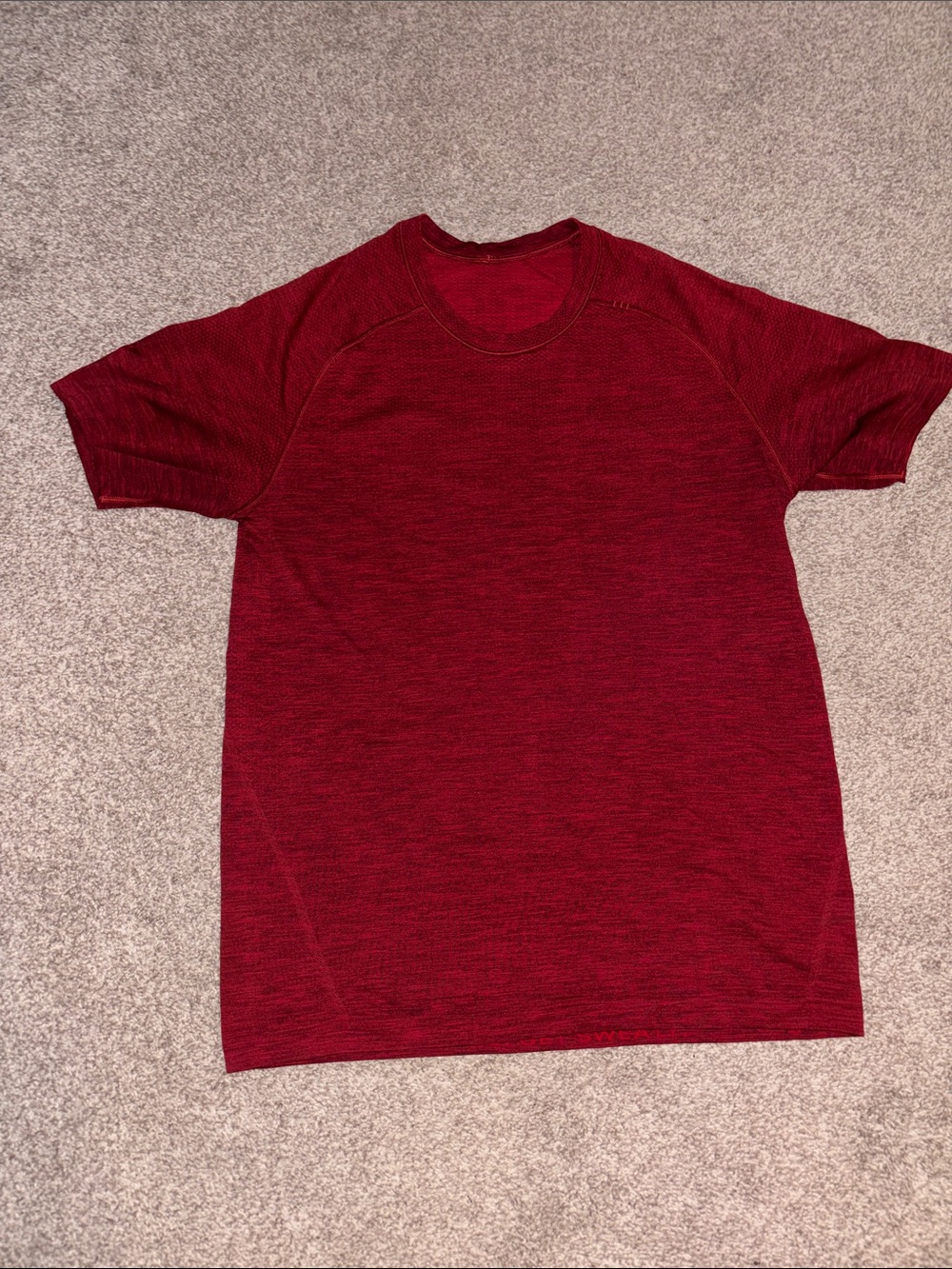 Lululemon Mens T-shirt Small Red Crew Neck Shirt Athletic Running Swiftly Tech
